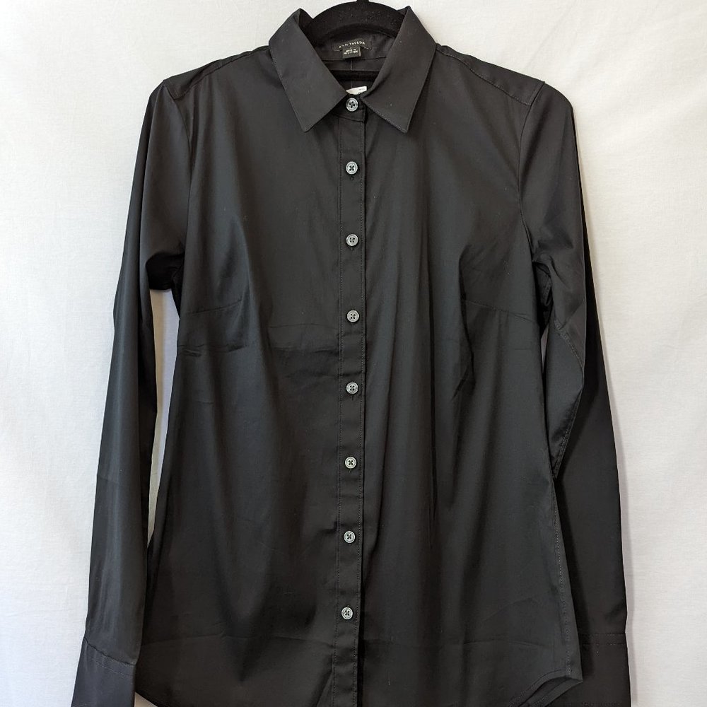 Ann Taylor Black Perfect Button Down Collard Shirt Size 2